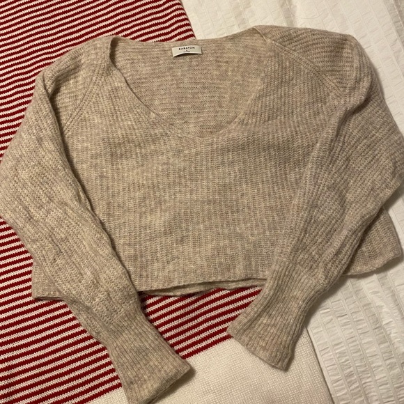 ✨SOLD✨Babaton Tessin Sweater (in light grey/oatmeal color) - Picture 7 of 9